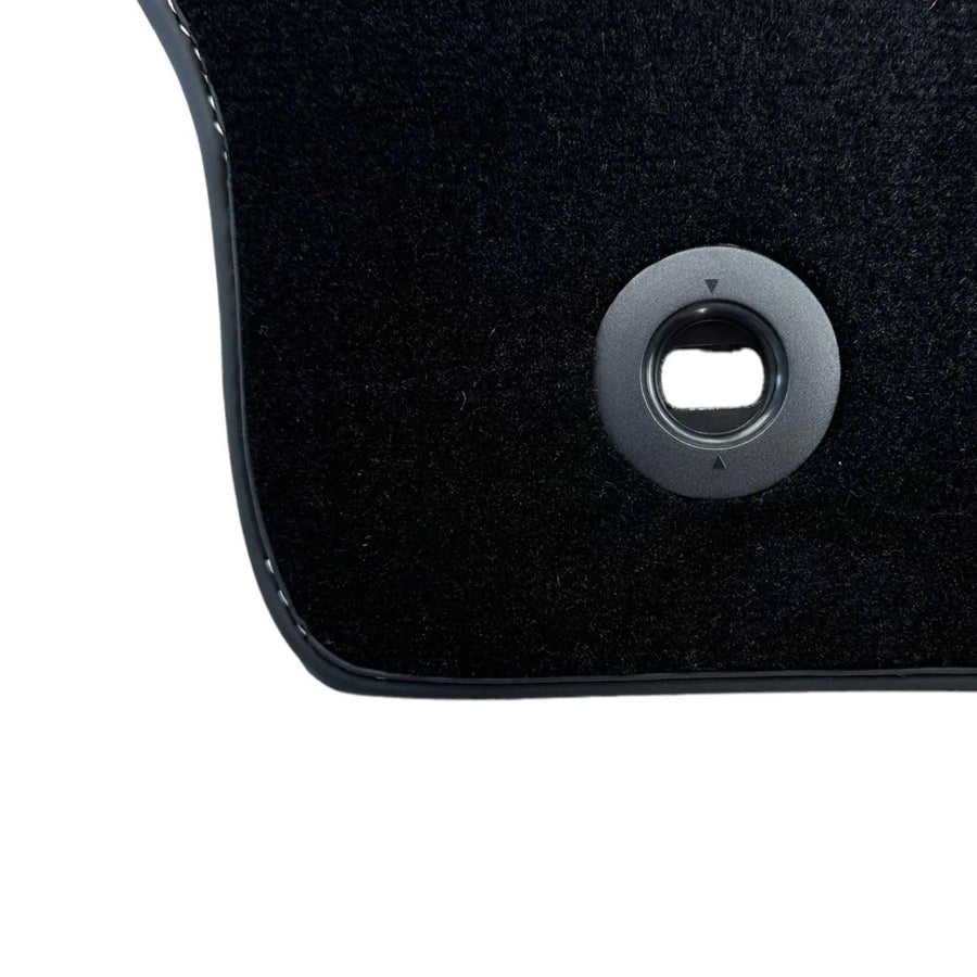 Black Floor Mats For Toyota Corolla CR1 (2019) - AutoWin
