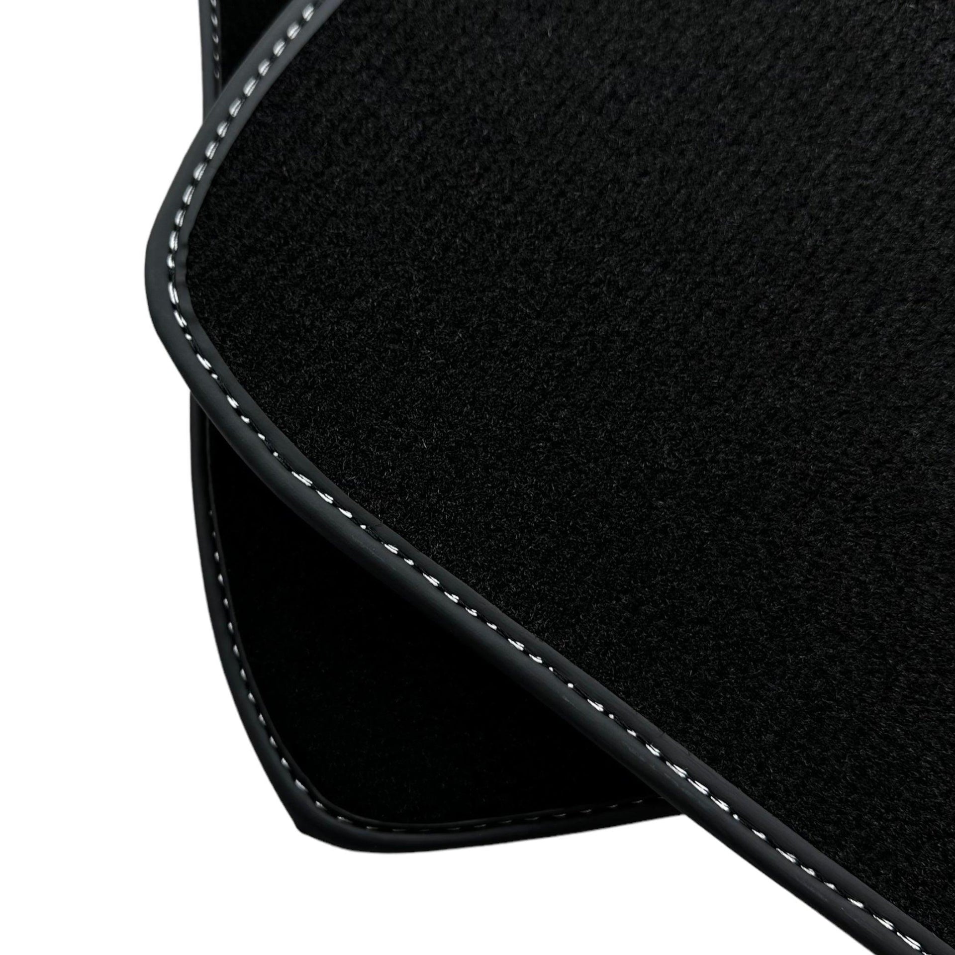 Black Floor Mats For Toyota Corolla E11 (1997-2001) - AutoWin