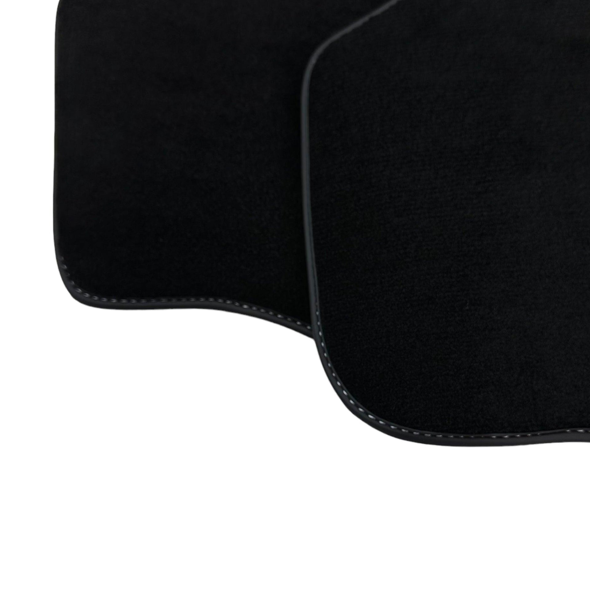 Black Floor Mats For Toyota Corolla E12 (2001-2007) - AutoWin
