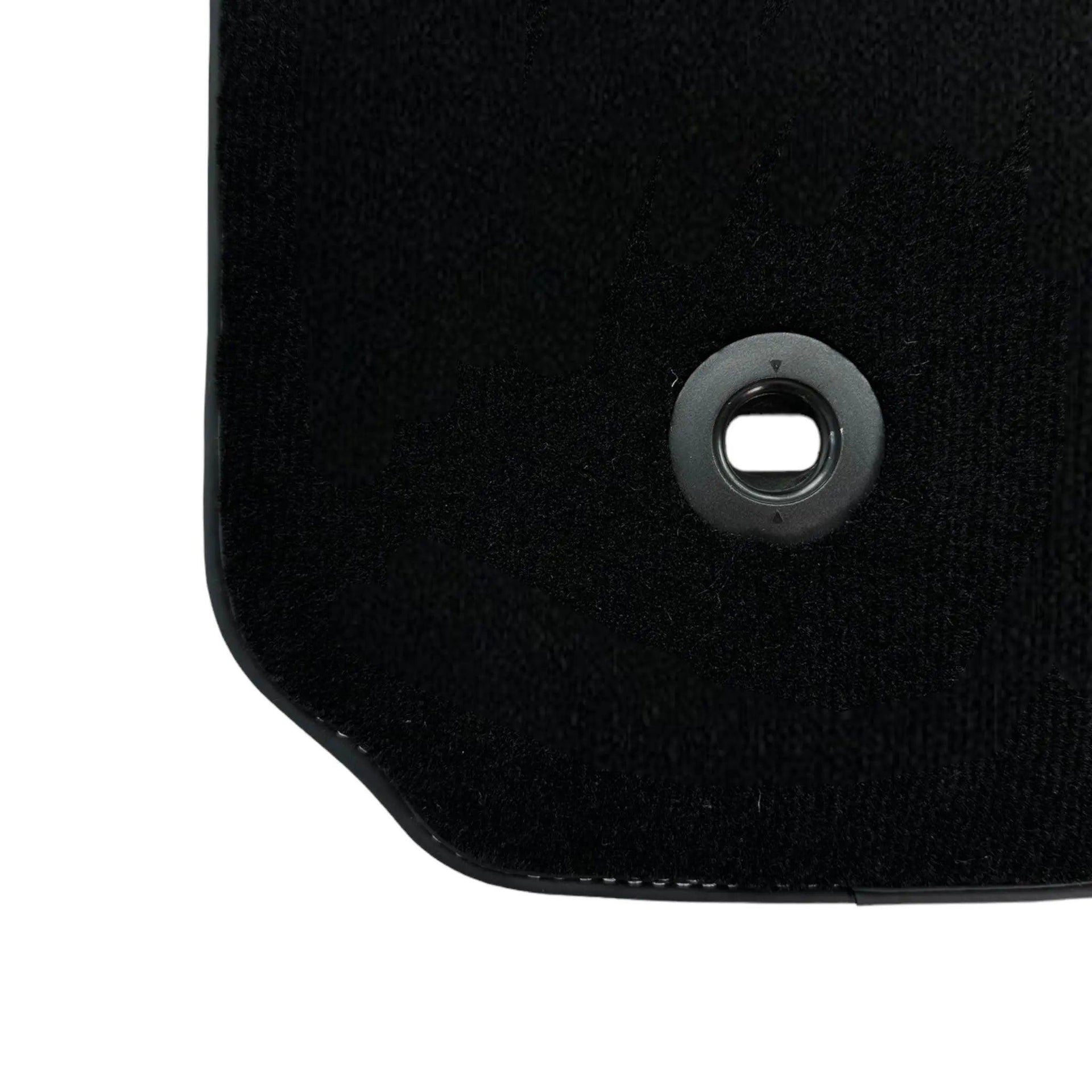 Black Floor Mats For Toyota RAV4 (2006-2013) - AutoWin