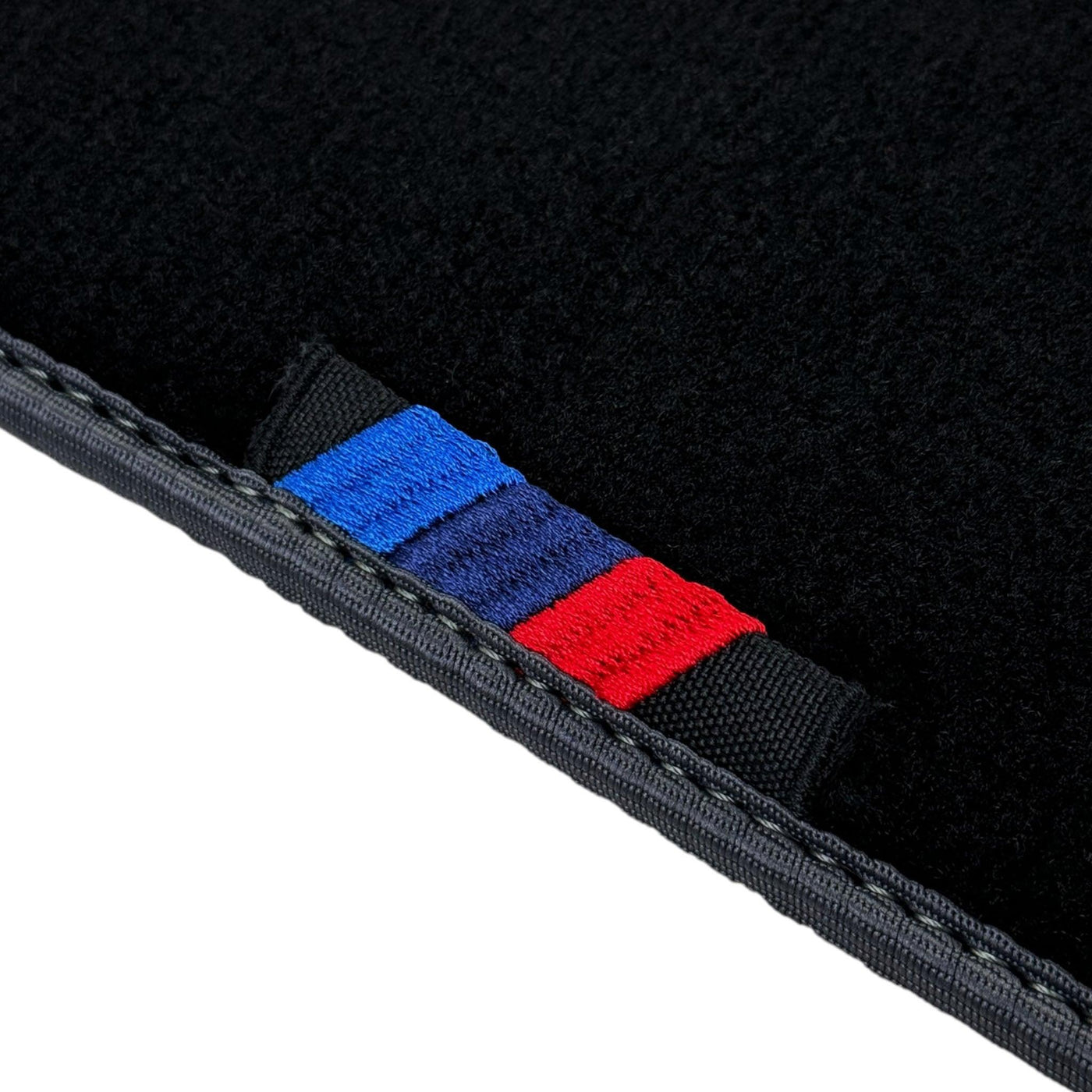 Black Mats For BMW G61 (2023-2026) Touring | Gray Trim - AutoWin