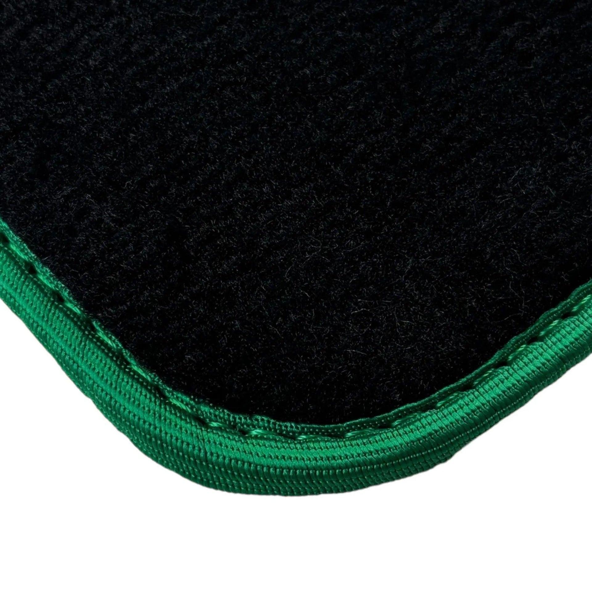 Black Mats For BMW G61 (2023-2026) Touring | Green Trim - AutoWin