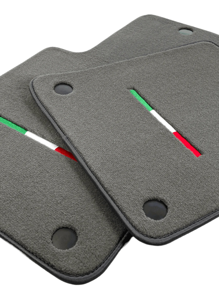 Graue Autofußmatten für Ferrari 612 Scaglietti 2005-2011 Italienische Edition - AutoWin