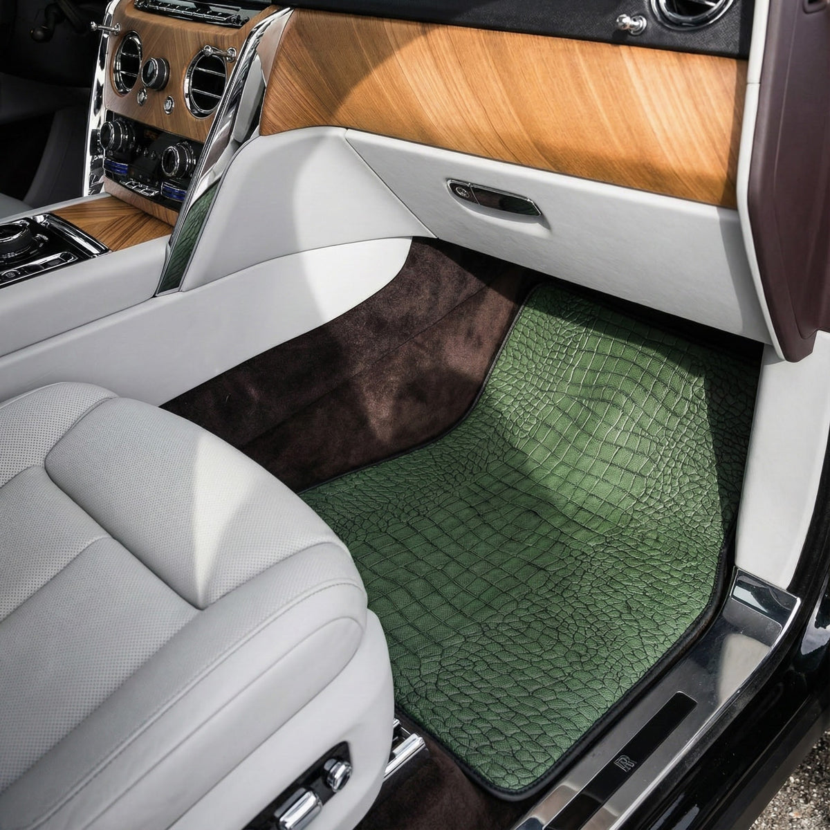 Green Leather Floor Mats For Rolls-Royce Cullinan RR31 (2018-2025)