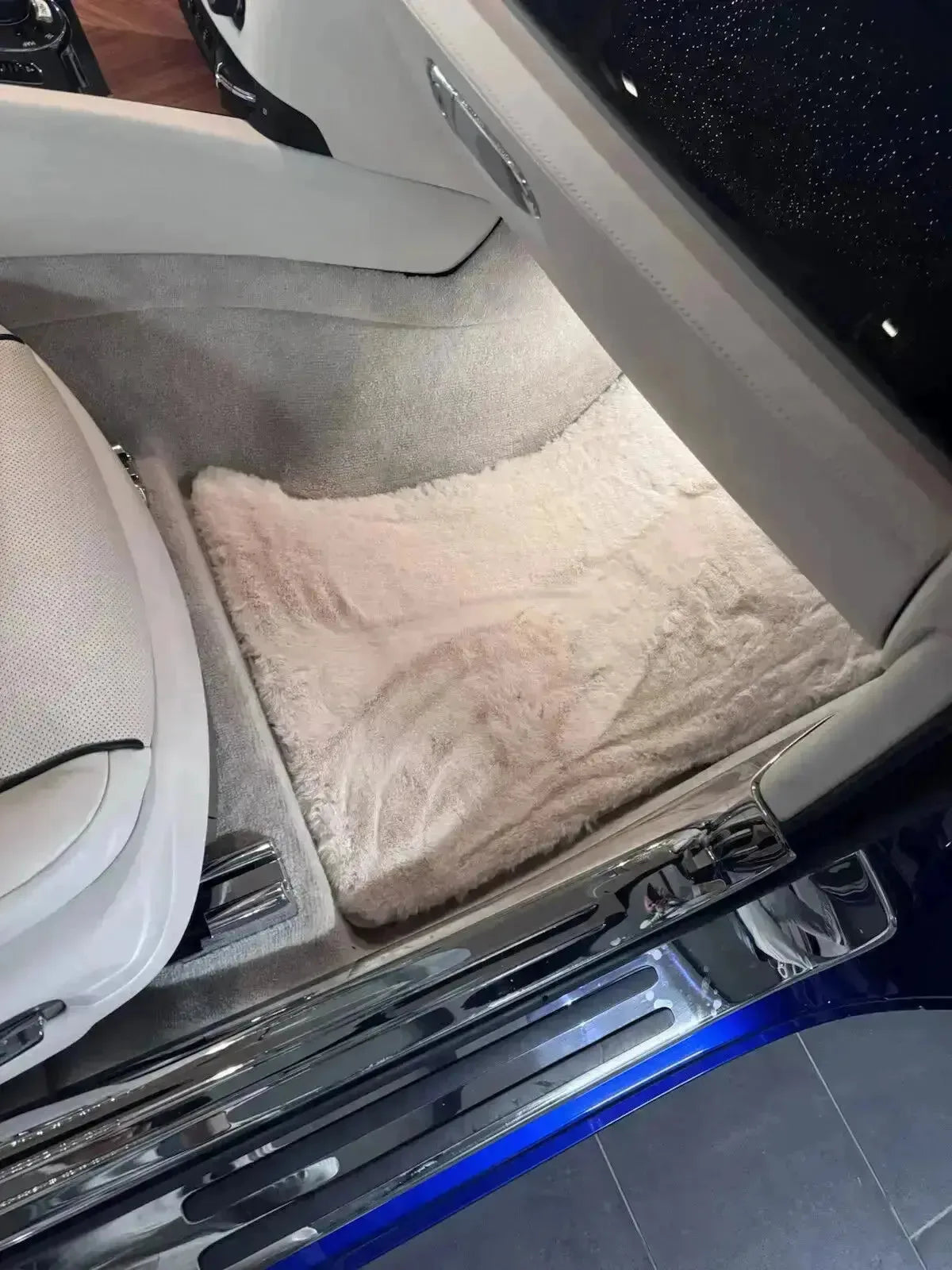 Interior look of floor mats for Rolls Royce Phantom VIII (2017-2024) ER56 Design Brand