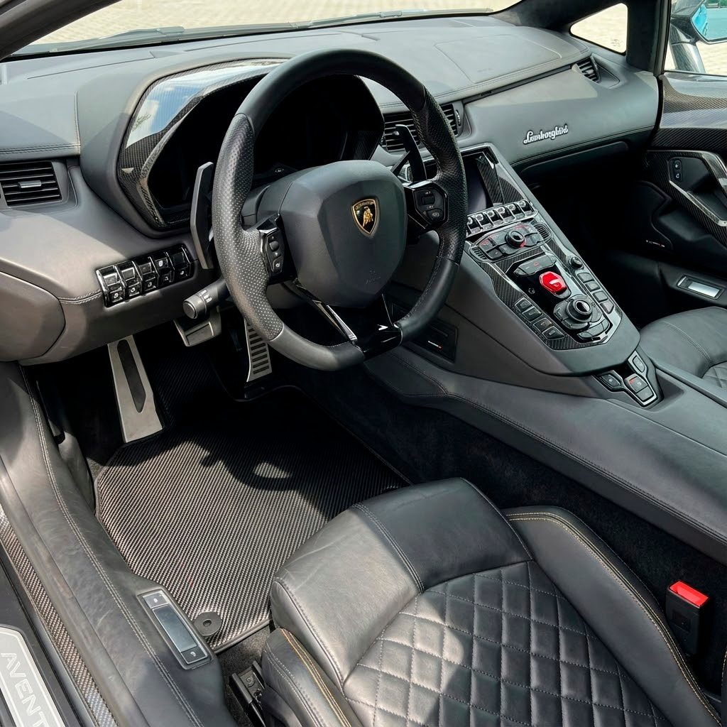 Aventador (2012–2022)