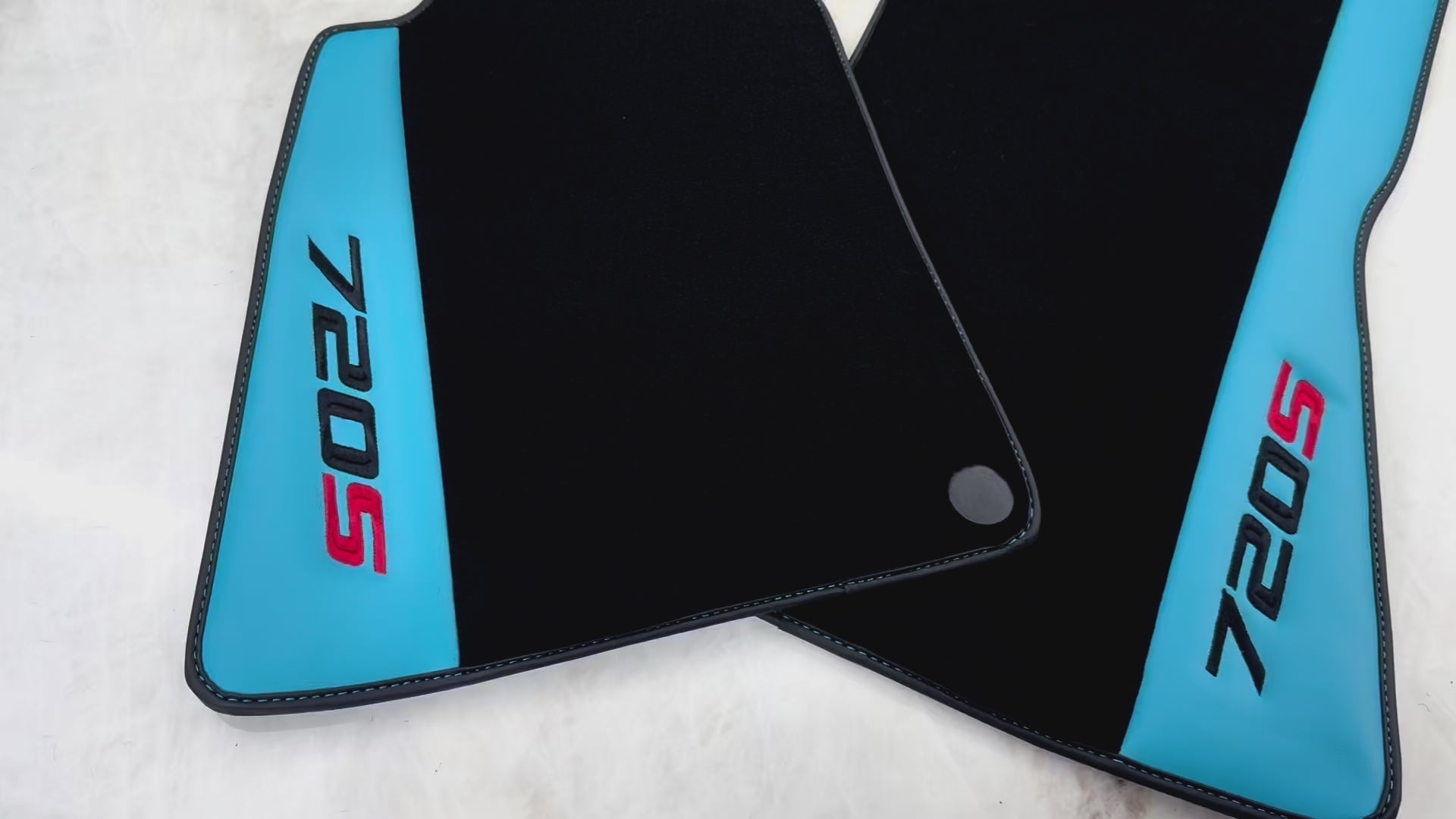 Tapis de voiture noir pour McLaren 720S (2017-2021) avec cuir bleu - AutoWin