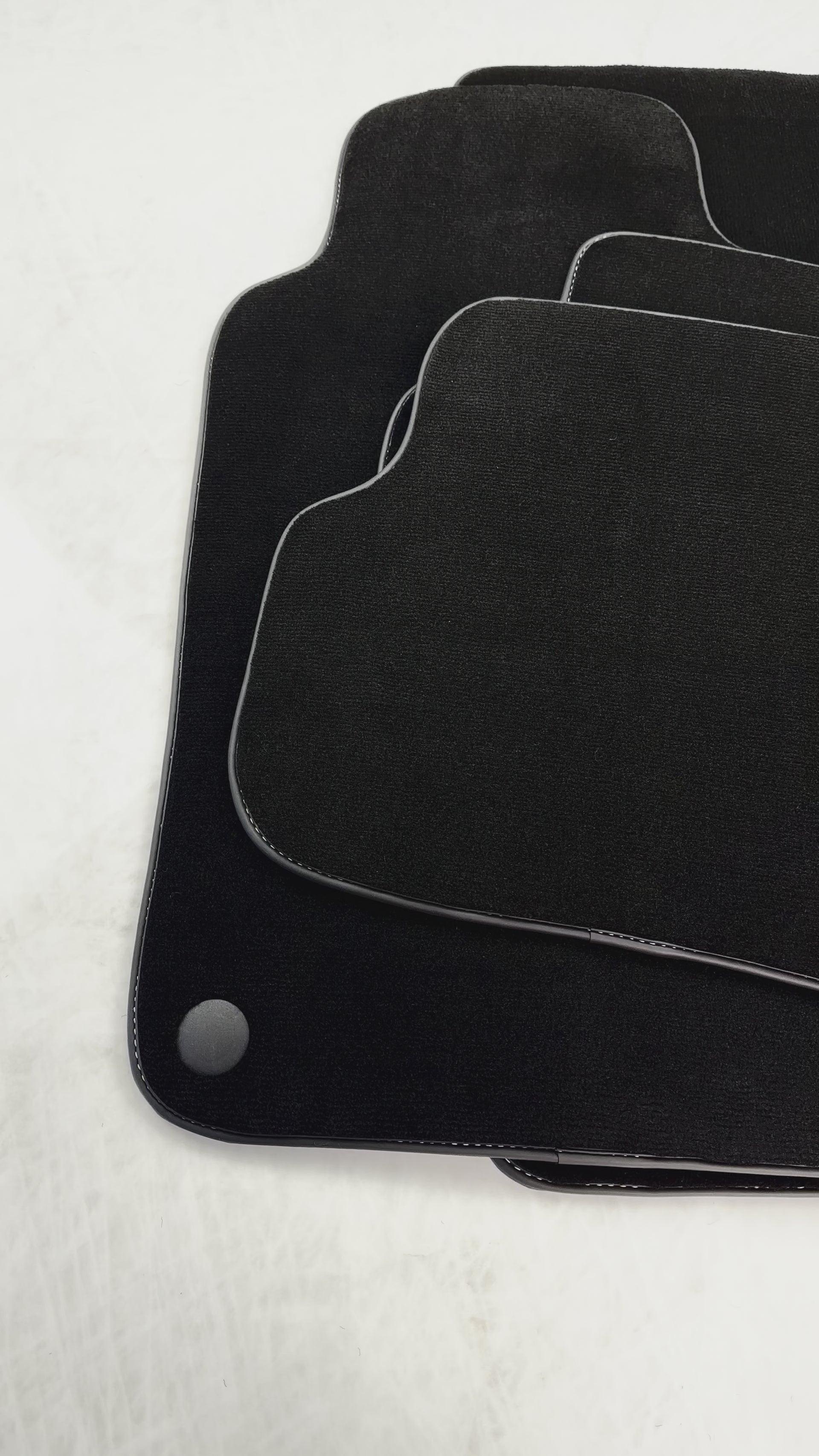 Tapis de sol noir pour Mercedes Benz C-Class W203 (2000-2007) - AutoWin