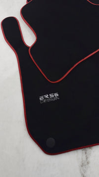 Tapis de voiture noirs pour Mercedes-Benz Classe C W204 Coupé 2012-2015 Design ER56 avec bord rouge