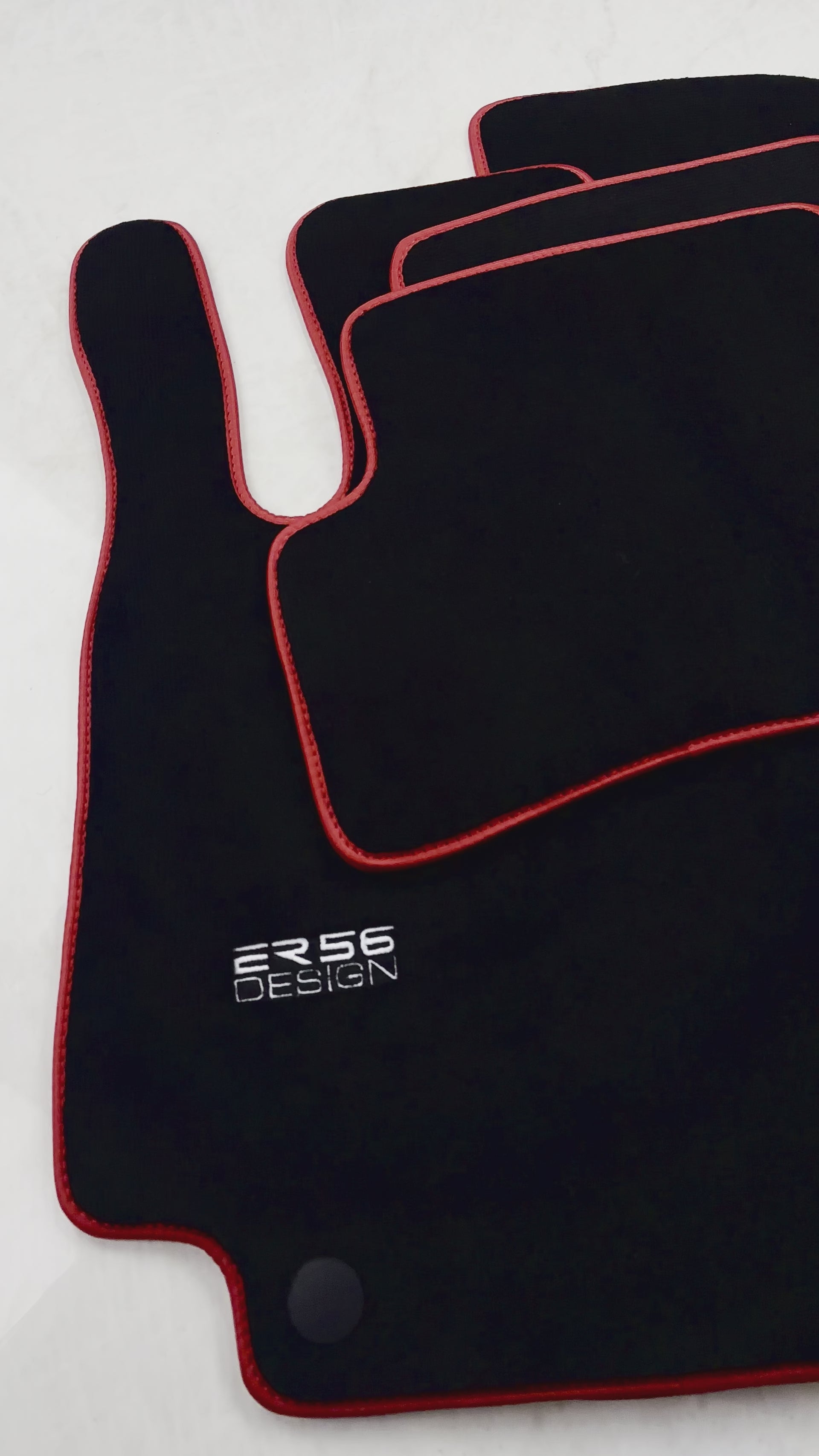 Fußmatten für Mercedes-Benz C-Klasse W205 2014–2021, ER56-Design mit rotem Rand - ER56 Design