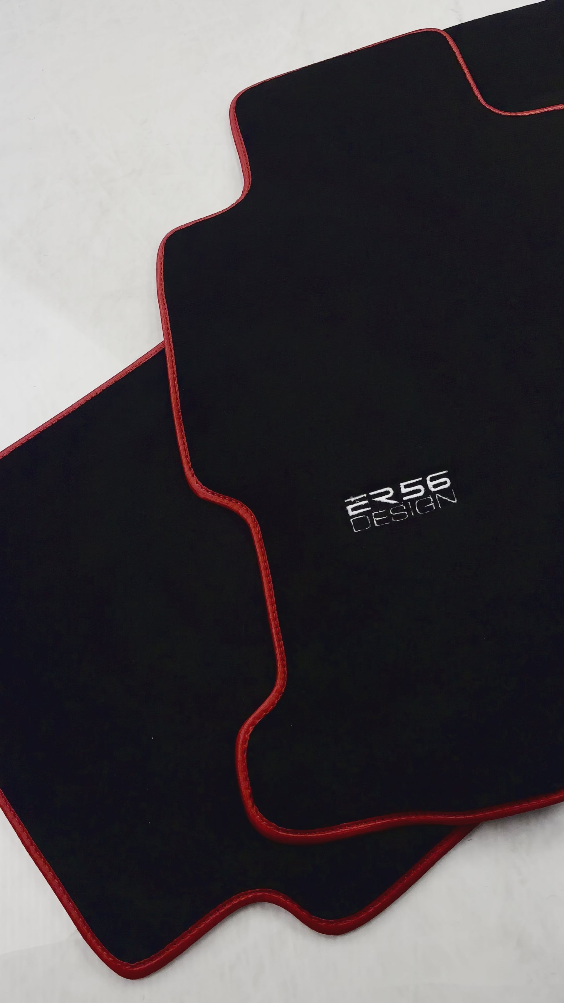 Schwarze Fußmatten für Honda Civic VII (2001–2005), ER56-Design mit rotem Rand - ER56 Design