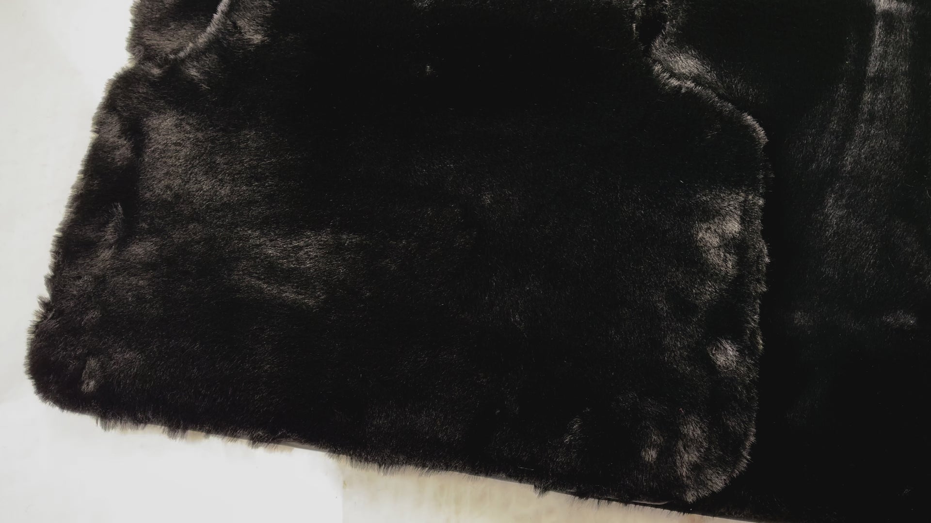 Black Sheepskin Floor Mats for Lamborghini Urus (2018-2024) | ER56 Design