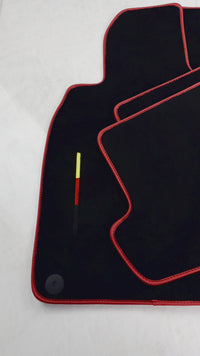 Tapis de voiture noirs pour Porsche 991 (2012-2019) avec bord rouge