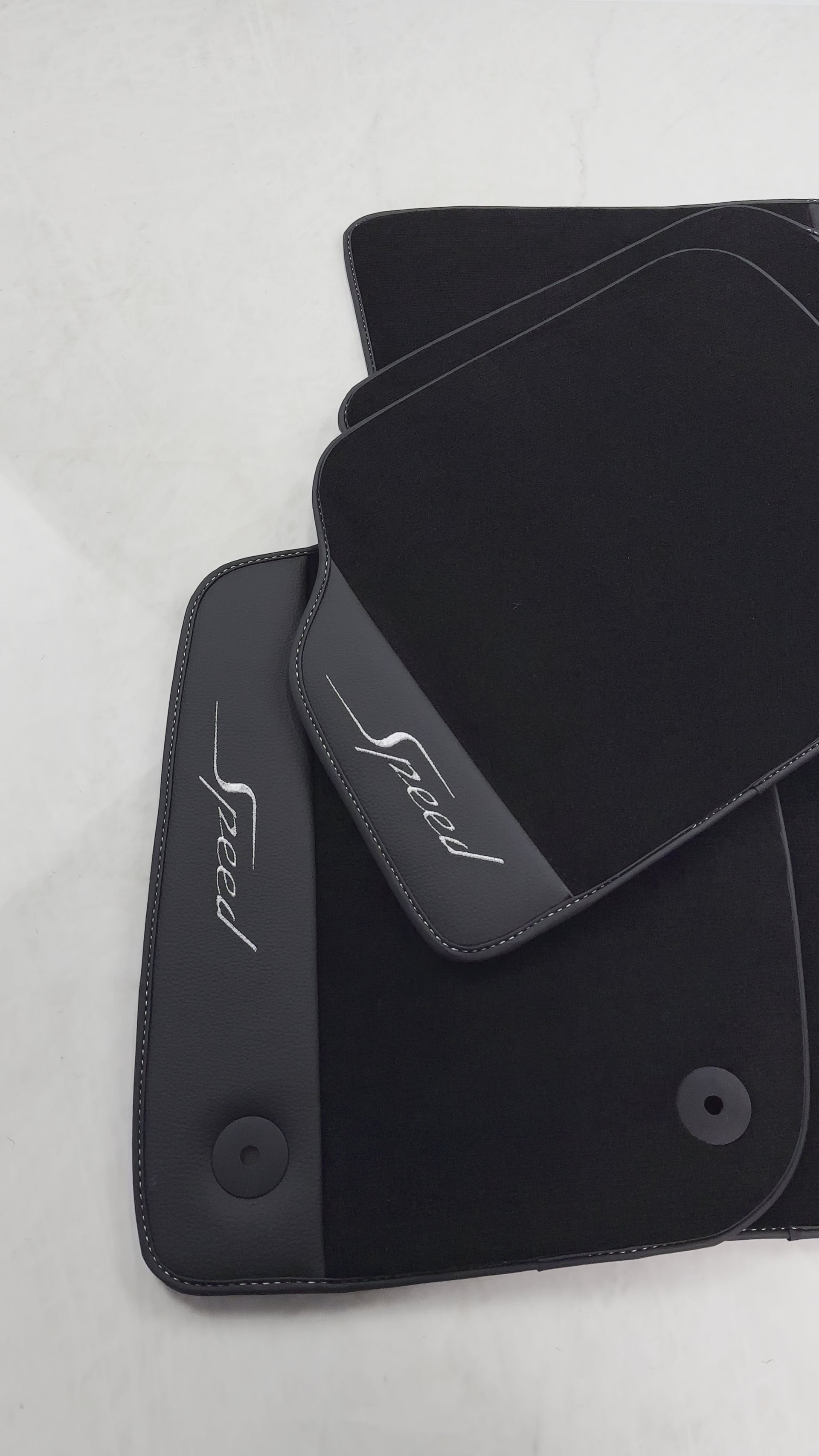 Tapis de voiture noirs pour Bentley Continental GT (2018–2023) Speed avec cuir - AutoWin