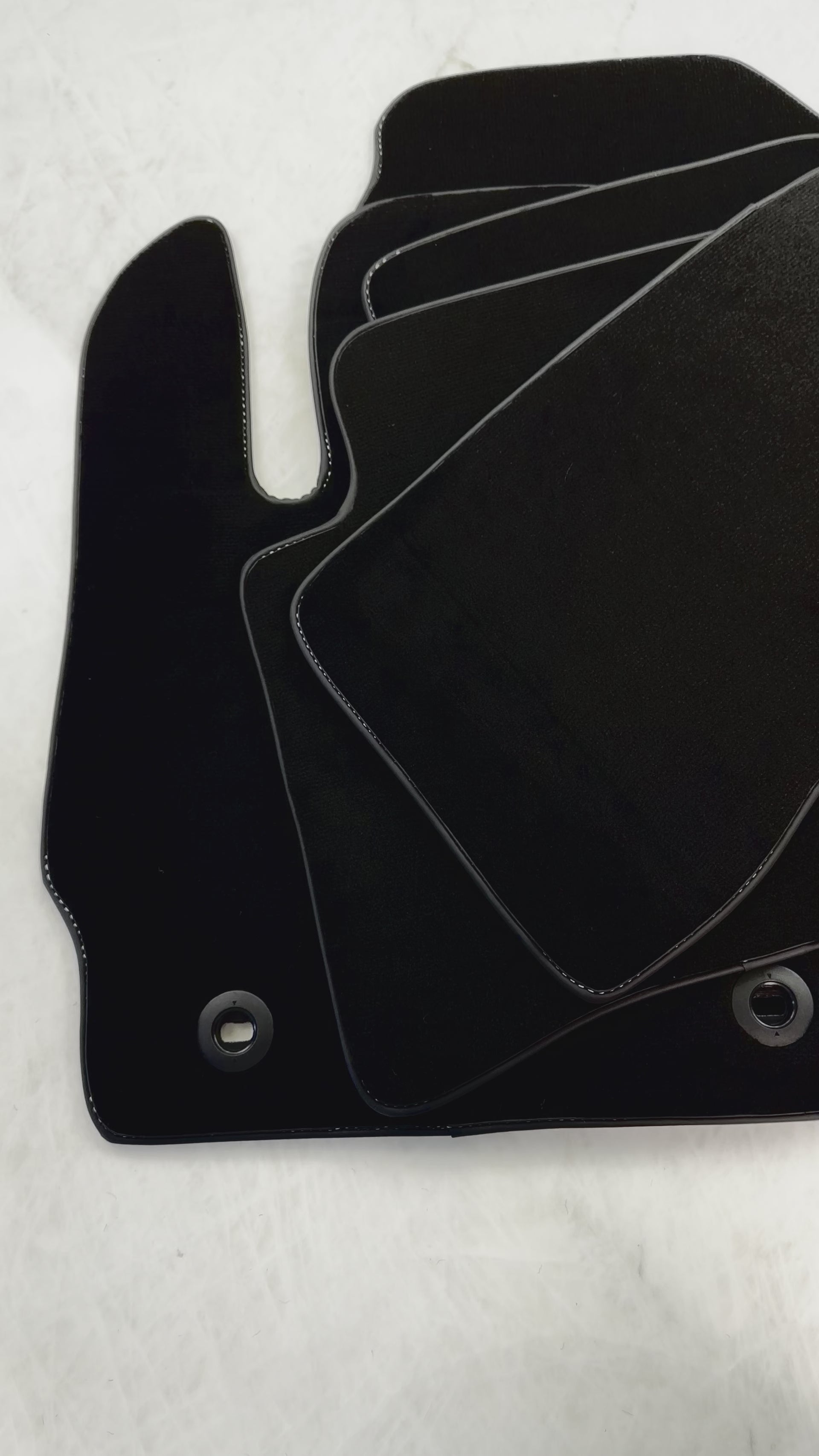 Black Floor Mats For Toyota Corolla CR1 (2019) - AutoWin