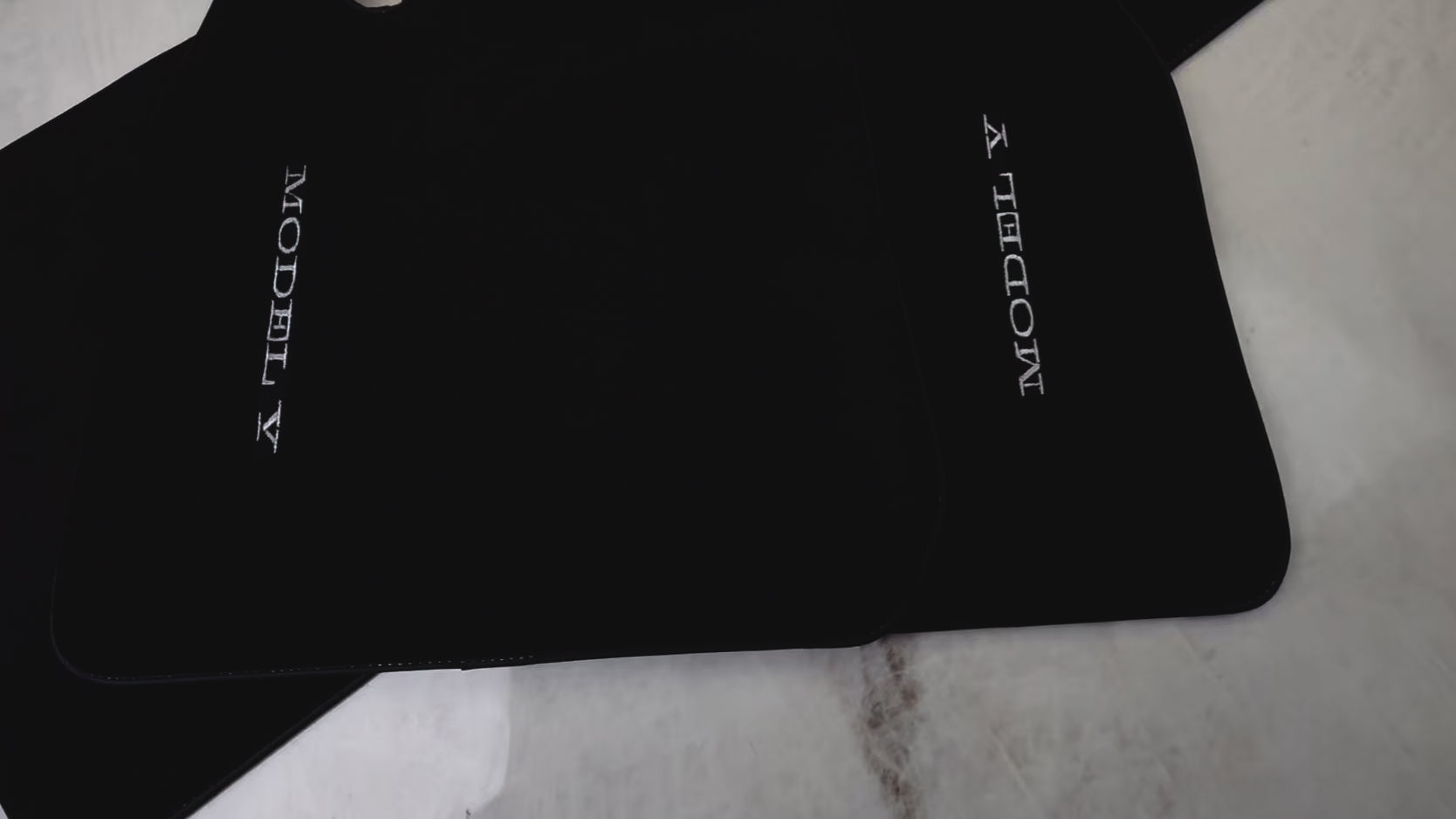 Tapis de Voiture Noir pour Tesla Model Y (2020-2023) - ER56 Design