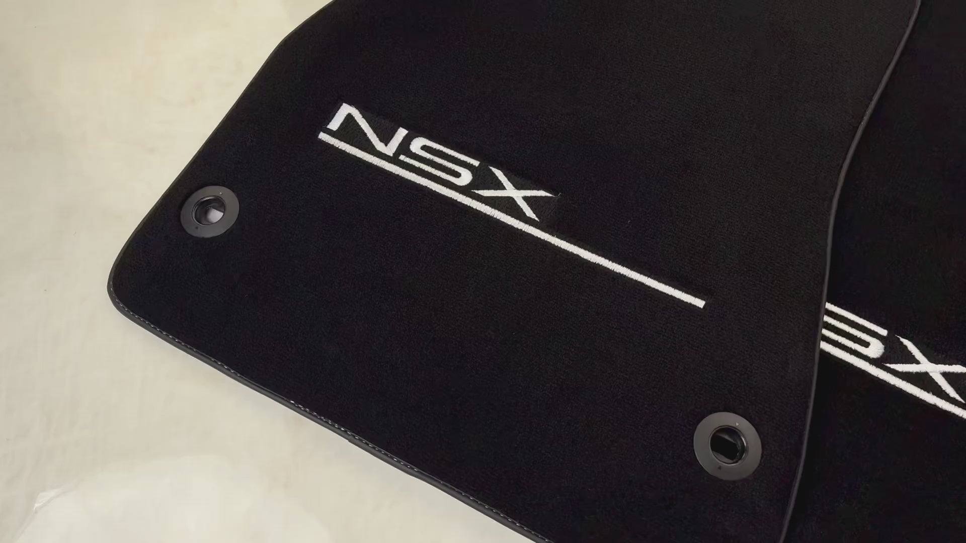 Tapis de voiture noirs pour Honda NSX (2017-2024) - AutoWin