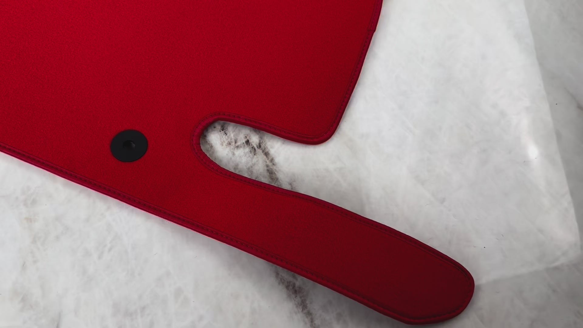 Rote Fußmatten für Chevrolet Corvette C5 (1997-2004) - AutoWin