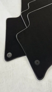 Tapis de voiture noirs pour Porsche Cayenne (2010-2018)