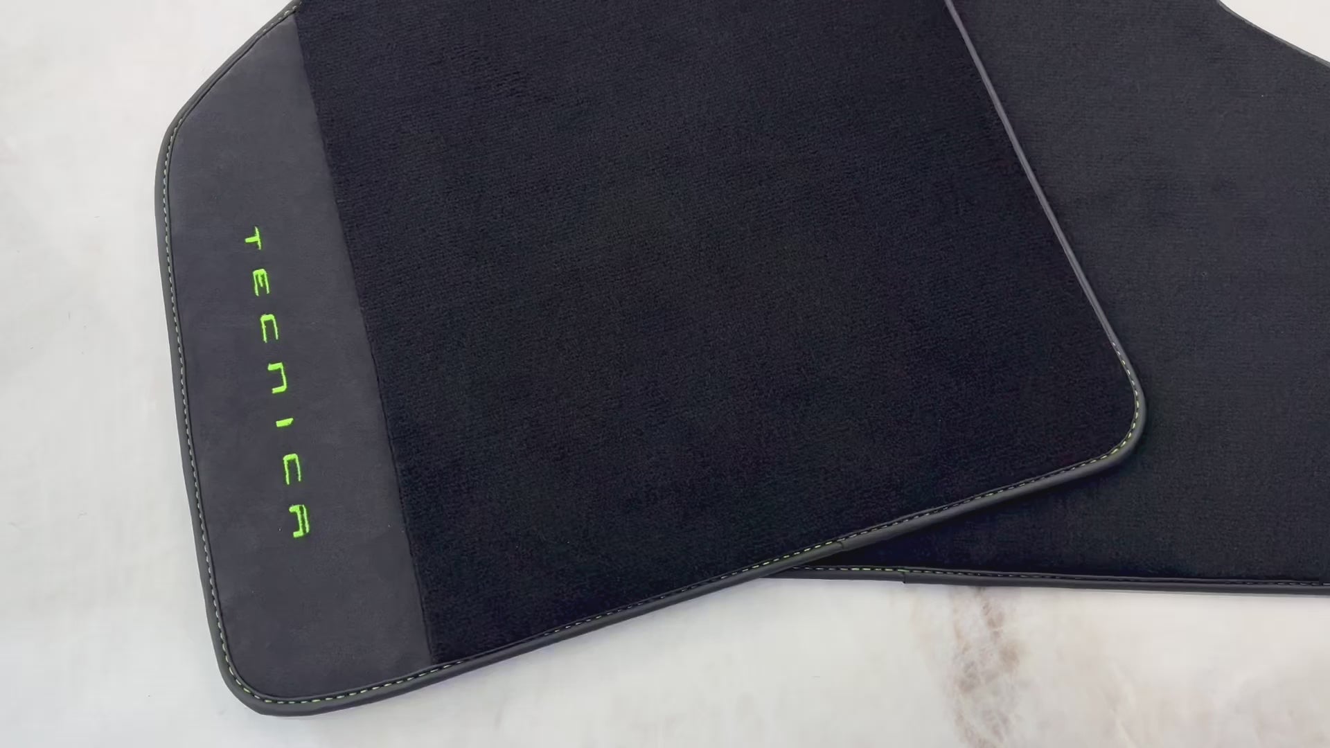 Tapis de voiture noirs pour Lamborghini Huracan Tecnica en cuir Alcantara - AutoWin