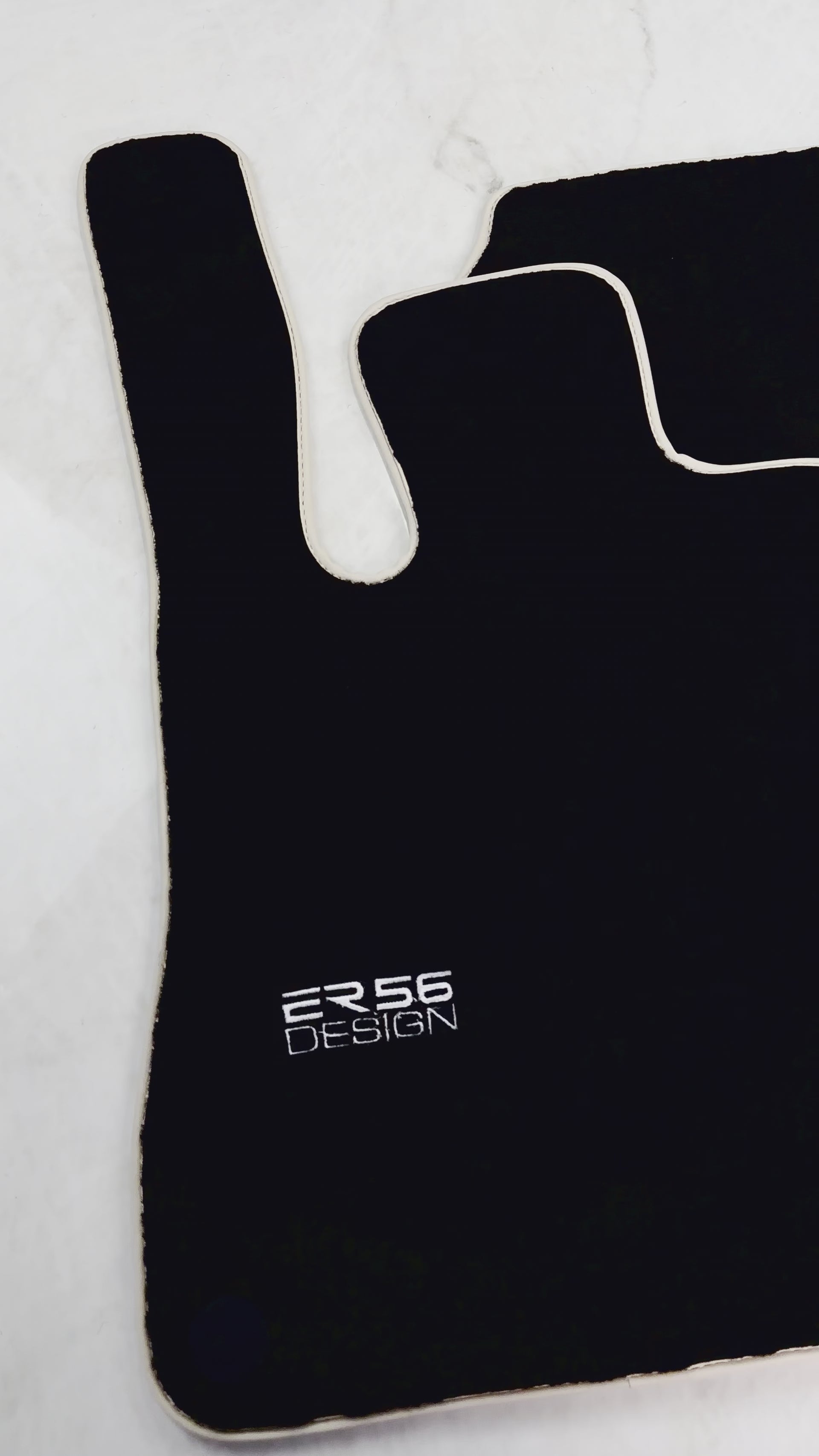 Tapis de voiture noir pour Mercedes-Benz SL-Class R231 (2012-2022) Design ER56 - ER56 Design