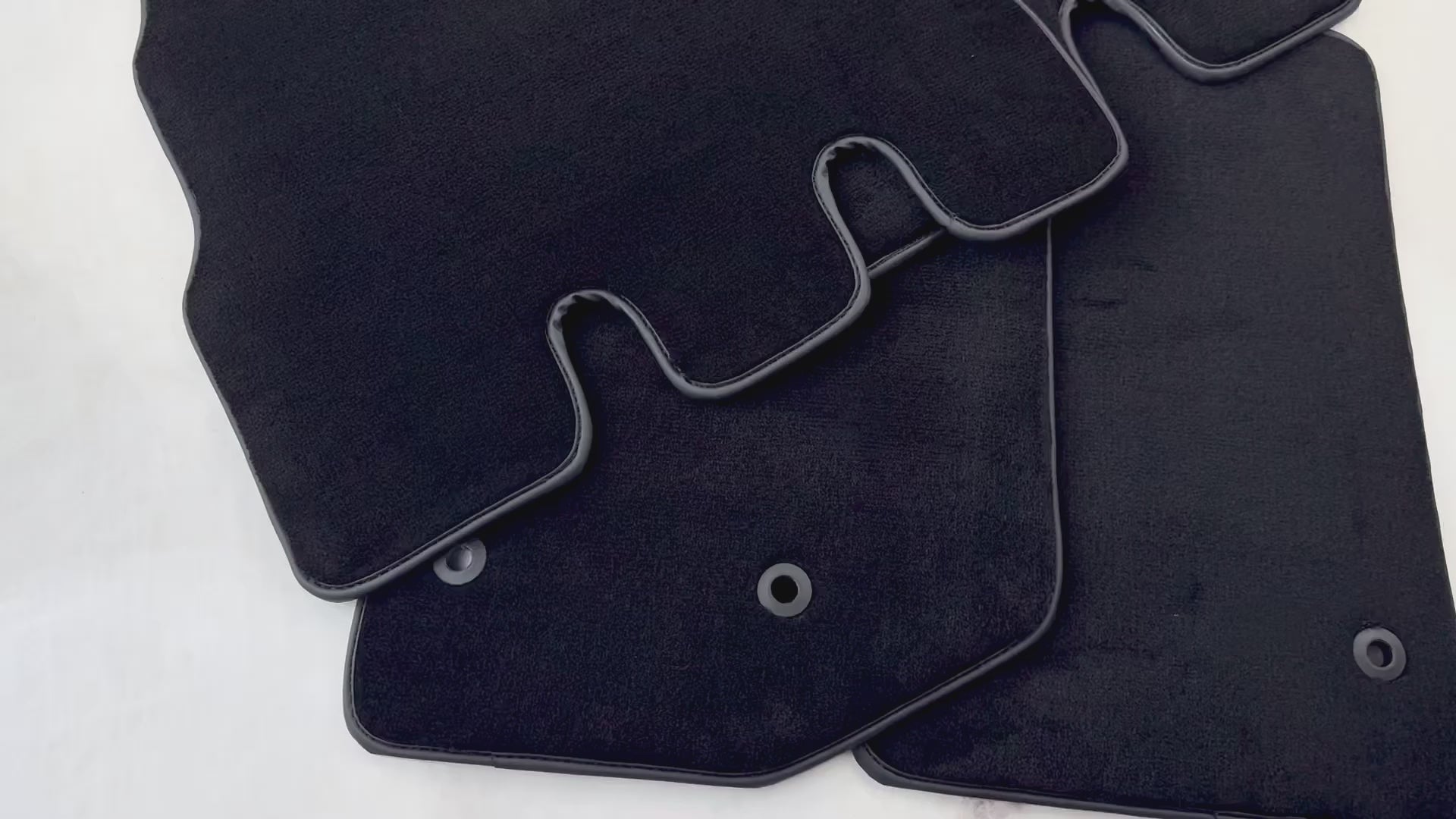 Black Floor Mats for Jeep Wrangler JK (2007-2018) 5 Doors - Double Fixation - AutoWin.EU