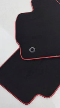 Tapis de voiture noirs pour Toyota Auris (2007-2012)