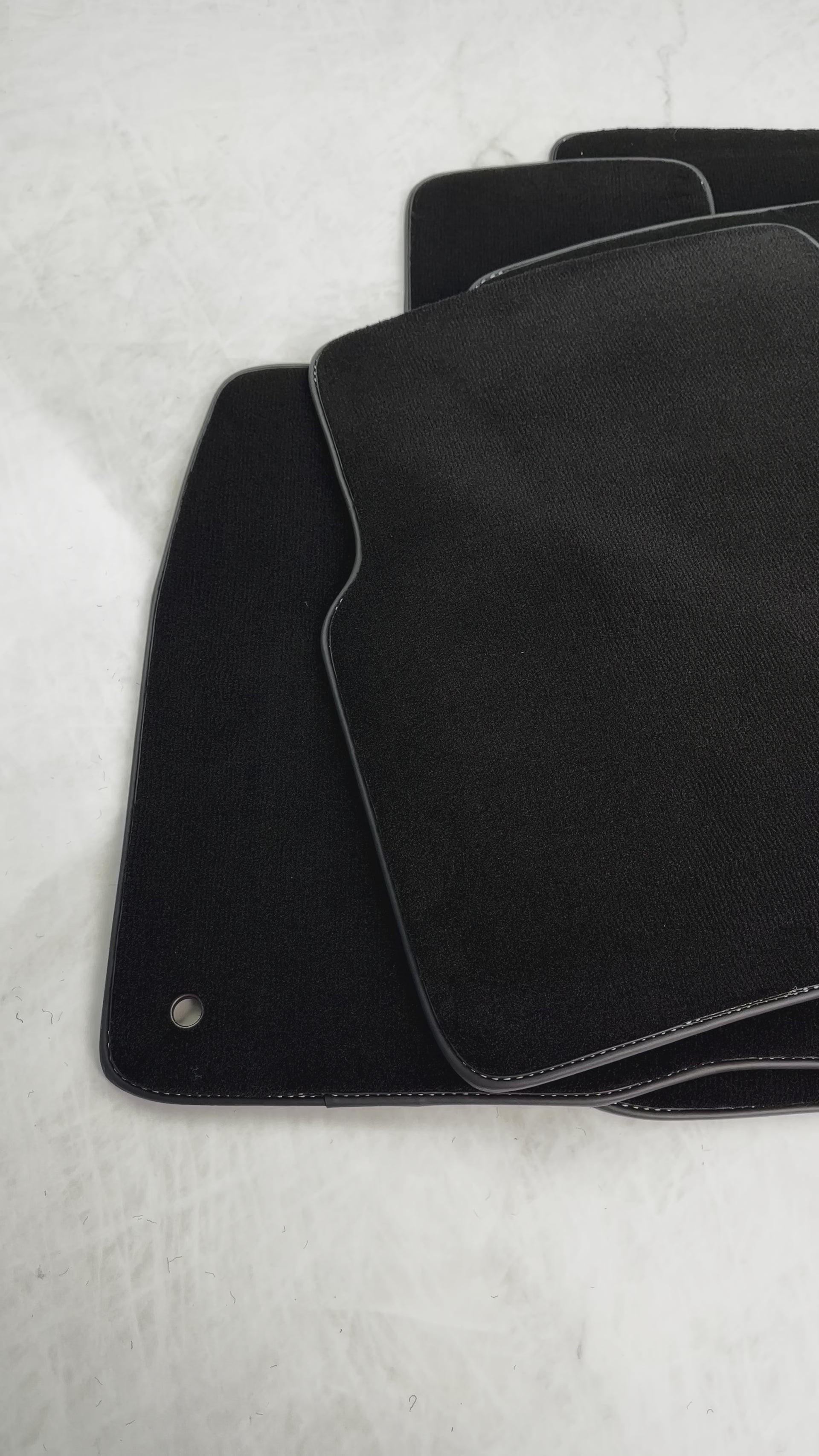 Tapis de voiture noirs pour Honda Civic X 5D (2017-Présent) - AutoWin