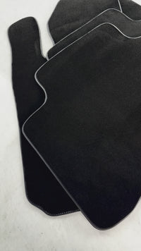 Tapis de voiture noir pour Toyota RAV4 (2006-2013)