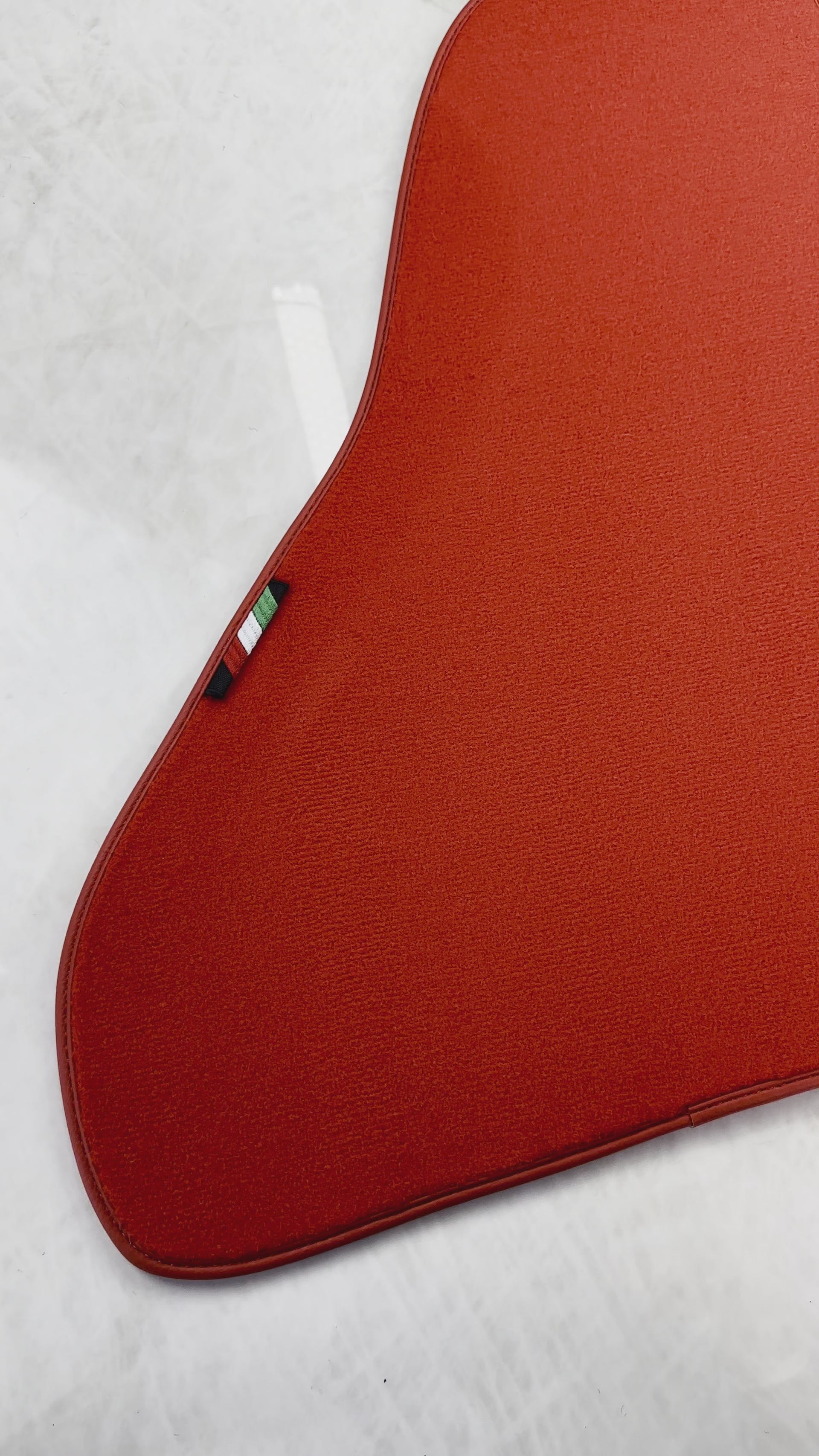 Tapis de voiture pour Ferrari Mondial Cabriolet 1983-1993 Édition Autowin Italienne - AutoWin