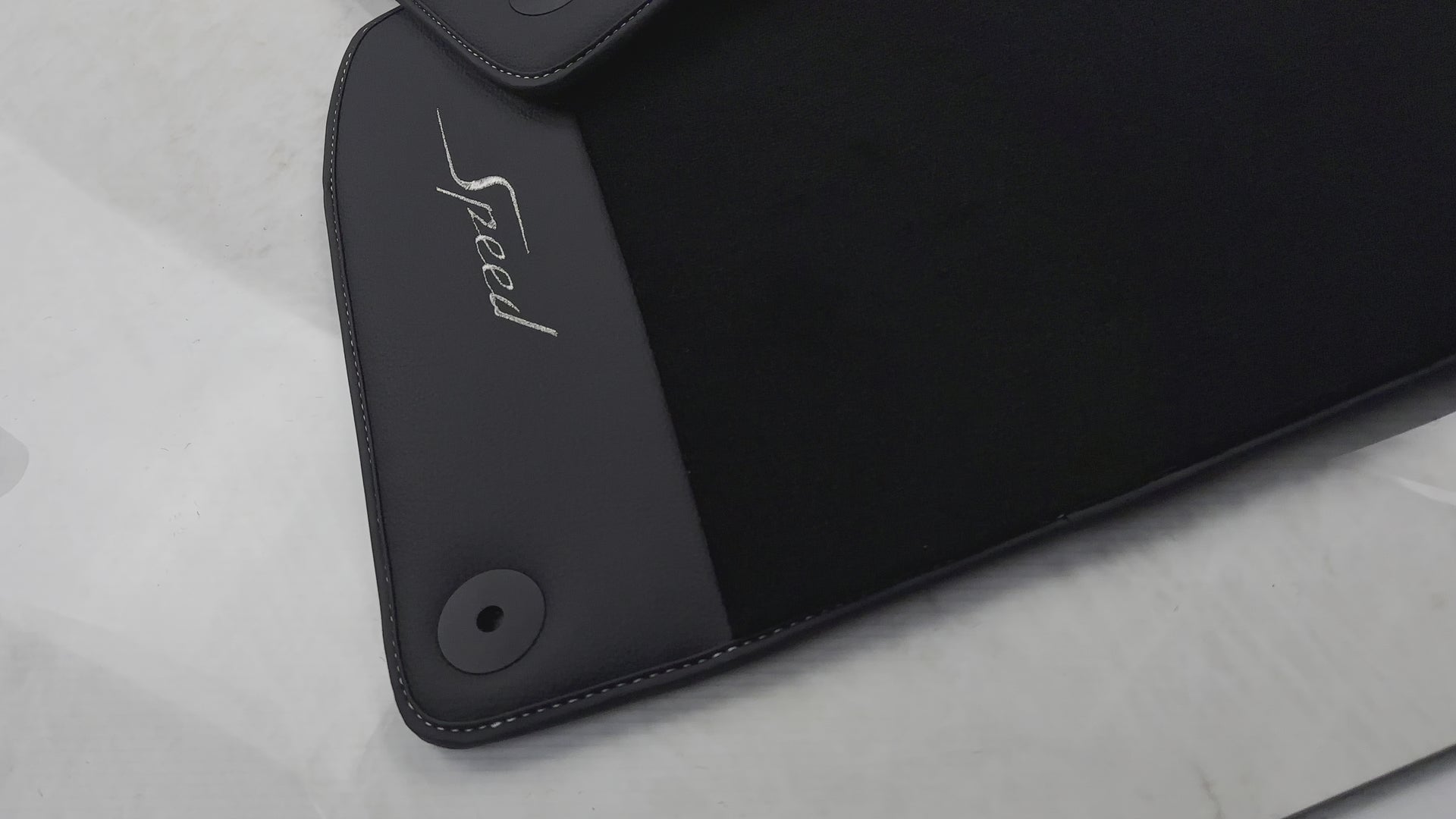 Tapis de voiture noir pour Bentley Bentayga (2015-2023) en cuir - AutoWin