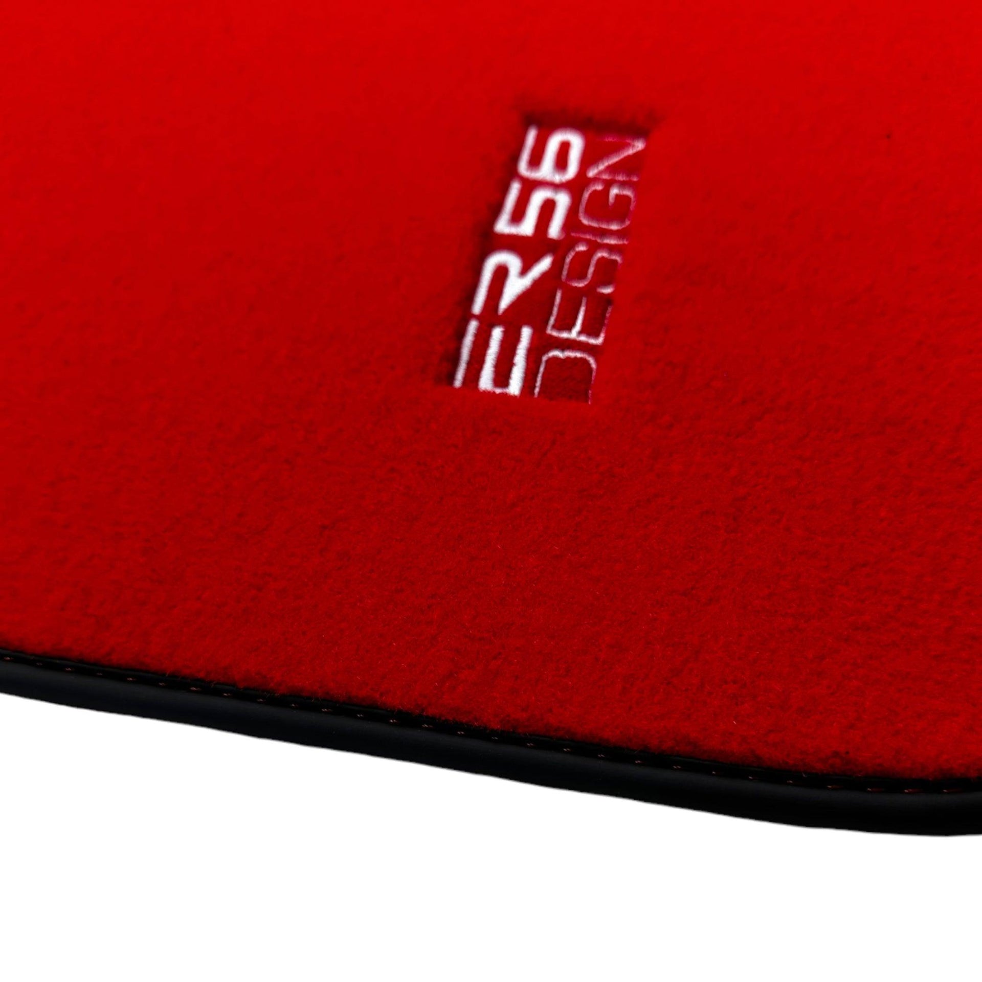 Red Floor Mats For Mercedes-Benz C-Class W204 (2007-2014) - AutoWin