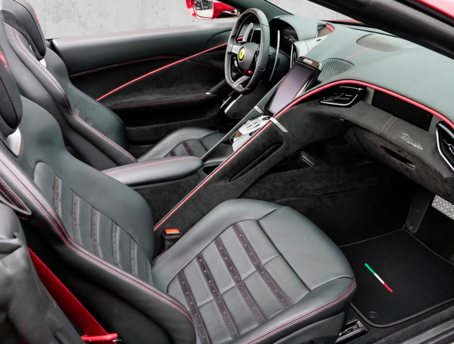 Tapis de voiture noirs pour Ferrari Roma (2021-2024) Édition