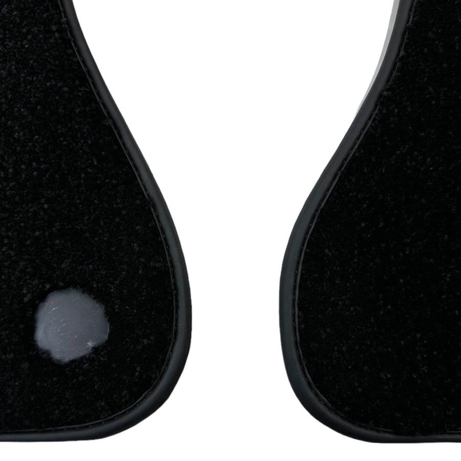 Black Luxury Floor Mats For Mercedes Benz C-Class W204 Sedan (2007-2014) | ER56 Design - AutoWin