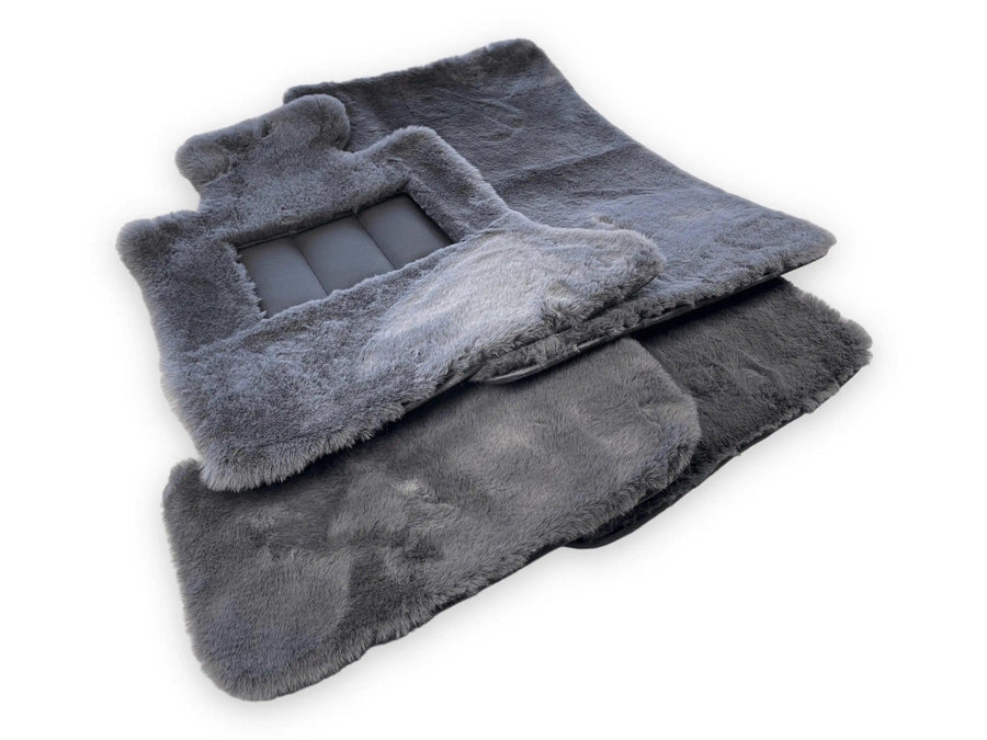 Dark Gray Sheepskin Floor Mats For Bentley Mulsanne (2010-2020) Design Brand - AutoWin