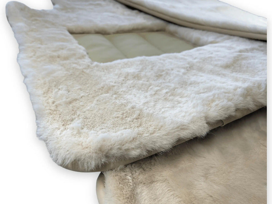 White Sheepskin Floor Mats For Bentley Mulsanne (2010-2020) Er56 Design Brand - AutoWin